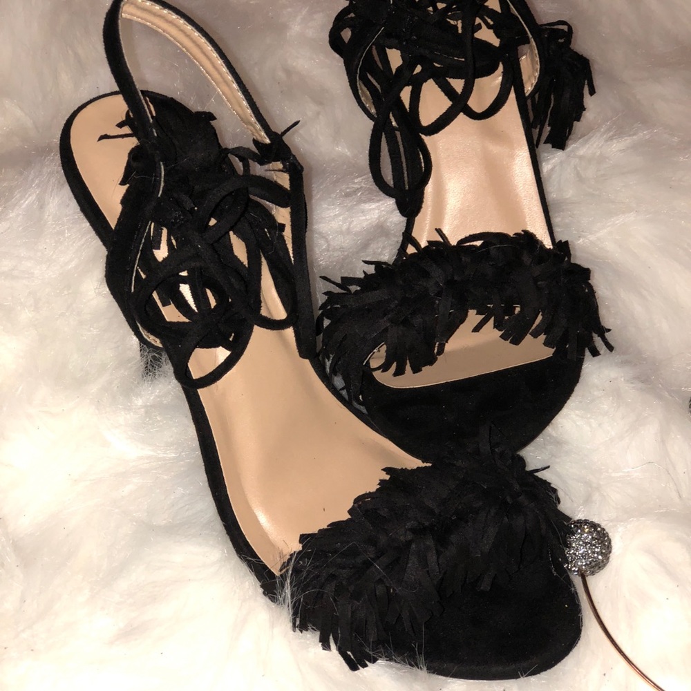 Heels - Picture 6 of 7
